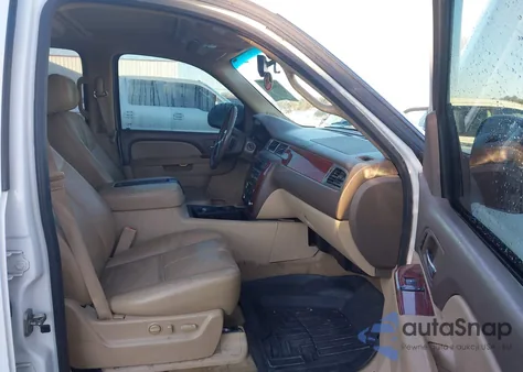 2013 Chevrolet Tahoe Lt z USA, uszkodzony, nr VIN 1GNSCBE03DR355127